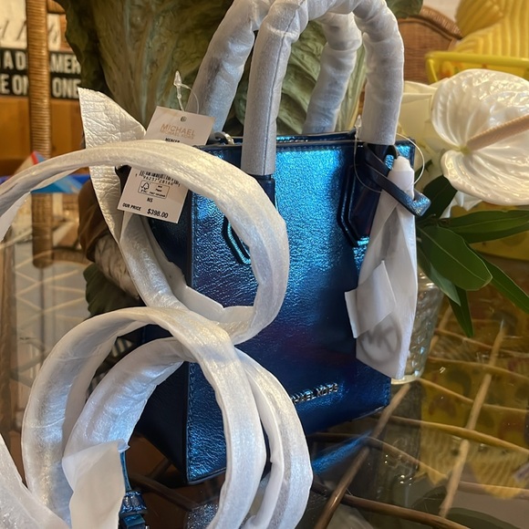 NWT MICHAEL KORS MINI, still wrapped MICHAEL KORS - Picture 8 of 10